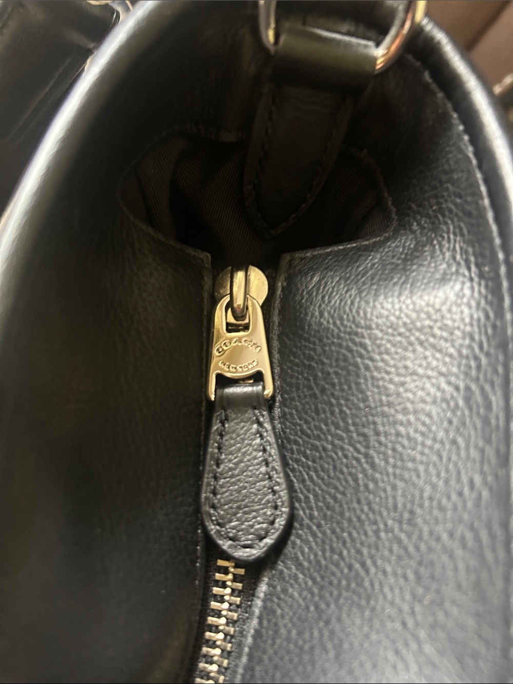 Coach Black Leather Tote with Detachable Shoulder Strap - Picture 5 of 12